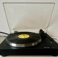 Rotel RP830 giradischi