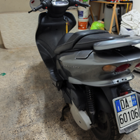 Yamaha 125 Majestic anno 2007 modello VI