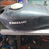 Serbatoio Kawasaki KH400 2 tempi