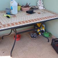 Tavolo da esterno