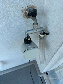 Tre irrigatori a batteria