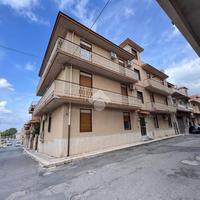 3 LOCALI A COMISO
