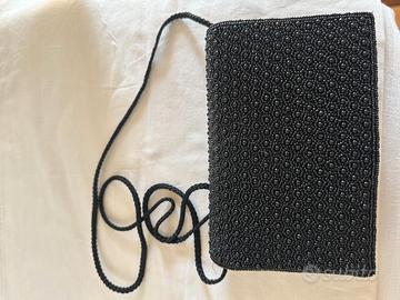 POCHETTE NERA ELEGANTE