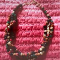 Collana fi pietre Vestopazzo