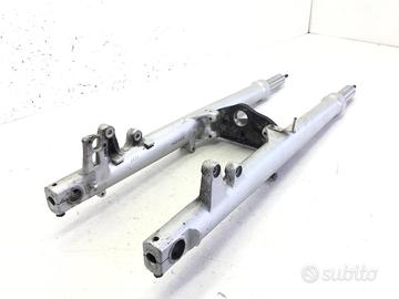 FORCELLA CON PUNTI DI RUGGINE SU PARTE ALTA STELI 