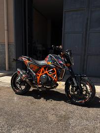 Duke 690r