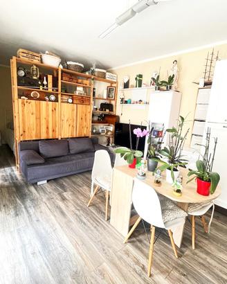 Monolocale con ingresso indipendente e posto auto