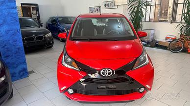 Toyota Aygo 1.0 VVT-i 69 CV 5 porte x-play automat