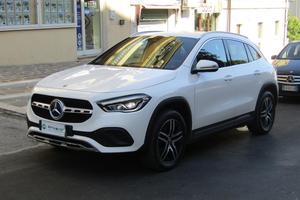 MERCEDES GLA 200 d Automatic Sport