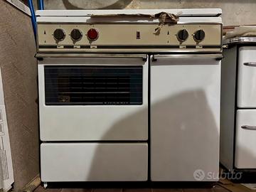 Cucina a gas Indesit vintage