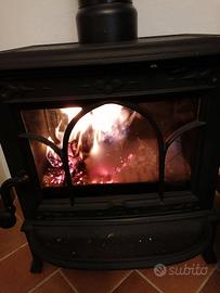 Jøtul F100 - Stufa a legna norvegese in ghisa