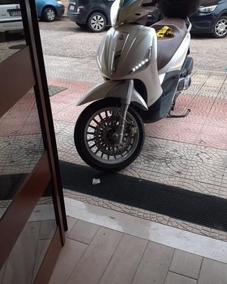 Piaggio beverly 300