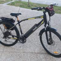 bici elettrica in buone condizioni