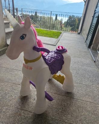 Unicorno cavalcabile