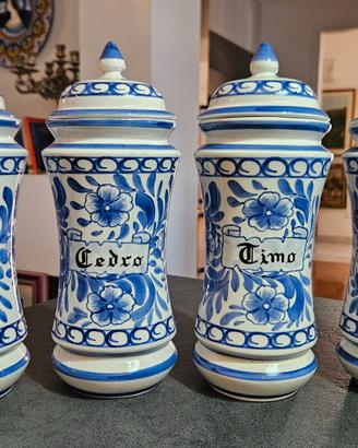 Raro Set di 4 Grandi Vasi da Farmacia in Maiolica