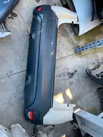 PARAURTI POSTERIORE RENAULT CAPTUR ANNO: 2015
