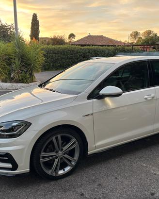 Volkswagen Golf 7.5 R-Line 1.5 TSI  150 CV