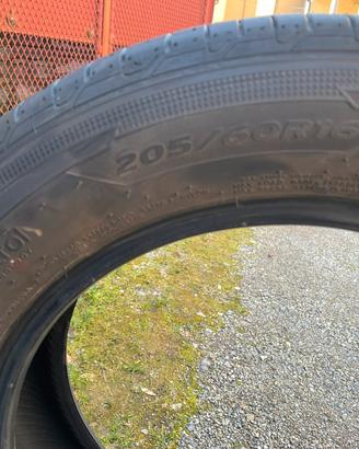 Pnaumatici Hankook