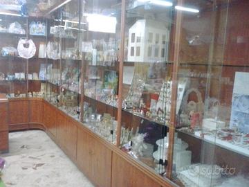 Mobili per negozio buone condizioni