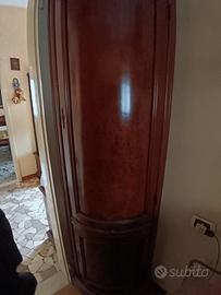 Angoliera in noce stile Liberty