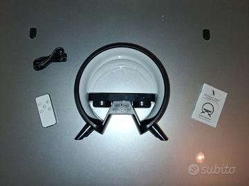 Sveglia con LED e ricarica wireless per cellulare