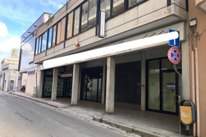 Locale commerciale in pieno centro