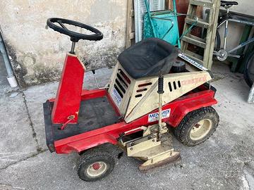 Trattorino tagliaerba Pasquali