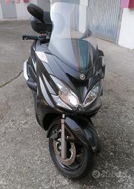 Yamaha majesty 400 