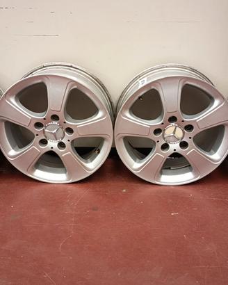4 cerchi in lega originali Mercedes 16 “ a 5 fori