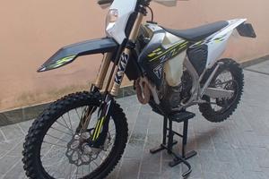 TRIUMPH 450-E  MY2026  TF-450-E