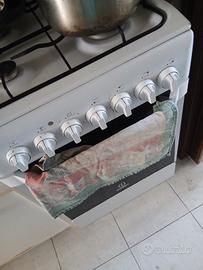 cucina a gas con valvola sicurezza