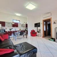 Trilocale con ampio spazio esterno