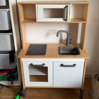 Cucina giocattolo ikea + accessori