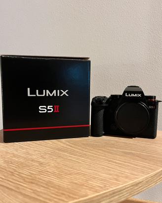 Lumix s5 mark ii con obiettivo Lumix S 85mm f1.8
