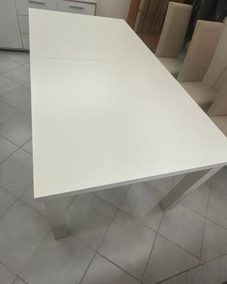 Tavolo bianco allungabile