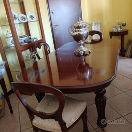 Tavolo inglese allungabile con 6 sedie foderate 