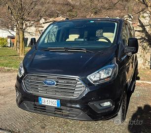 FORD TOURNEO CUSTOM 8 POSTI LUNGO