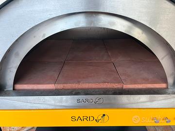 Forno a legna su ruote nuovo mai usato per 5 pizze