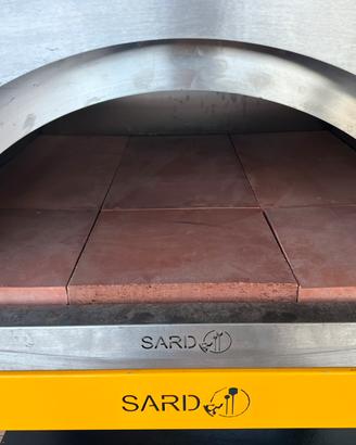 Forno a legna su ruote nuovo mai usato per 5 pizze
