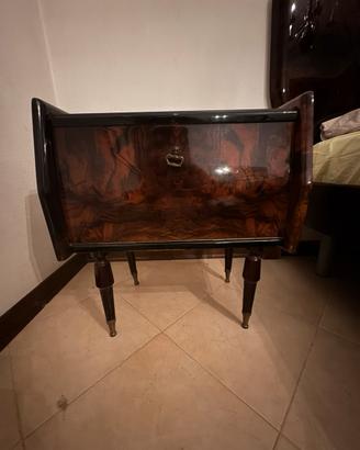 Coppia di comodini vintage anni ‘60 in radica