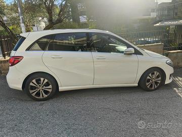 Mercedes Classe B 180 d Automatic Sport - 87650 km