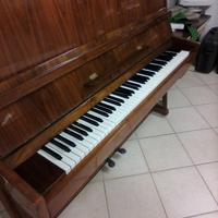 Pianoforte verticale