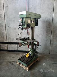 trapano a colonna con tavola a croce