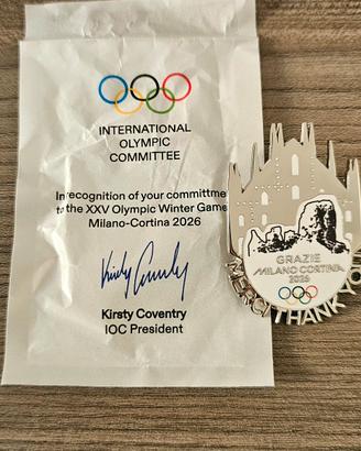 spilla Duomo Milano Cortina Olimpiadi 2026