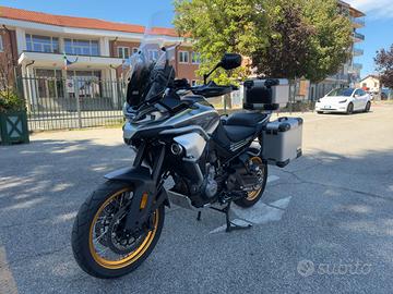 CF MOTO 800 MT TOURING - 2022 - 3.800km