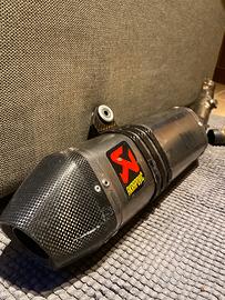 Sacarico akrapovic completo