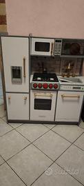 Cucina giocattolo