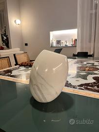 Elegante porta vino in marmo di Carrara