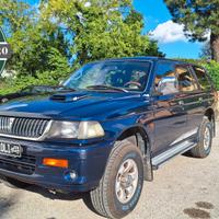 Mitsubishi Pajero Sport Pajero Sport 2.5 TDI GLX