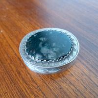 Scatola ovale in argento 800 con pietra dura